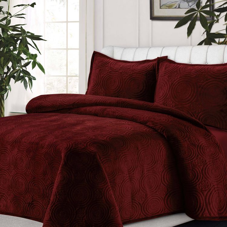 Capri Medallion Velvet Oversized Solid Quilt Set - Tribeca Living, 1 of 3