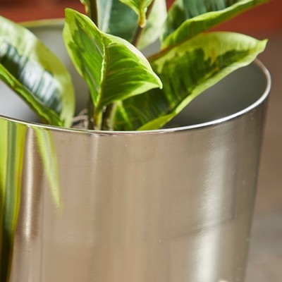 Set of 2 Silver Metal Planters with Stands for Indoor/Outdoor Use