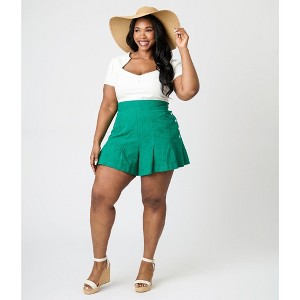 Unique Vintage Women's Plus Joyce Shorts - 1 of 4