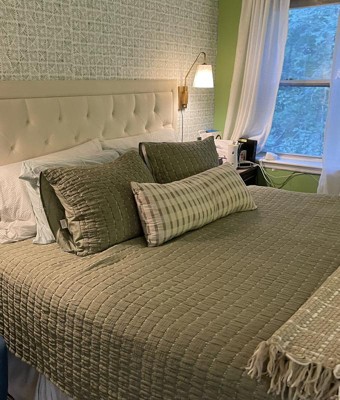 Guest review image 1 of 2, zoom in