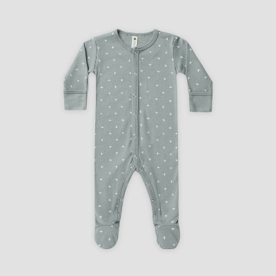 Image of Q by Quincy Mae Baby Brushed Jersey Long Sleeve Footed Pajama - White