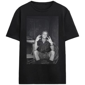 Outer Banks JJ Maybank Noir Photo Adult Black Crew Neck Short Sleeve T-shirt - 1 of 3