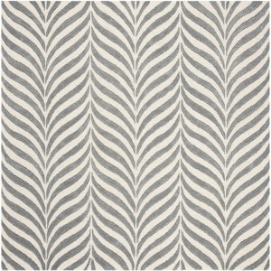 Bella BEL135 Hand Tufted Indoor Rugs - Safavieh - 1 of 4