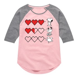 Girls' - Peanuts - Snoopy Game Hearts Shirt Tail Raglan Graphic T-shirt - 1 of 4