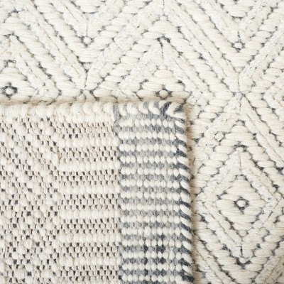 Ivory Hand-Tufted Wool and Synthetic Runner Rug
