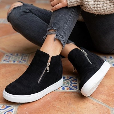 Женские кроссовки CUSHIONAIRE Hart Womens Casual Shoes with Dual Zippers- Lightweight Hidden Wedge Fashion Sneakers for Women, Black 5 — фото 2
