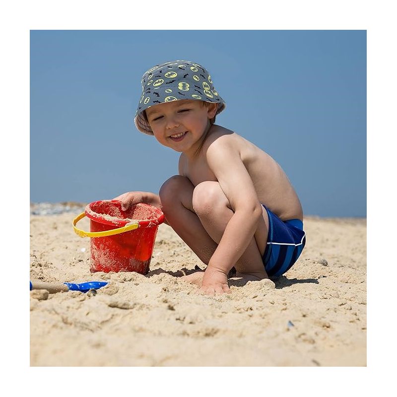 Batman Boys’ Reversible Bucket Hat –Protective Sun Hat for Kids Ages 4-7, 2 of 5