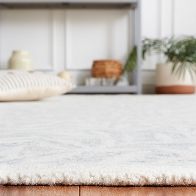Light Gray Floral Hand-Tufted Wool Area Rug, 3' x 5'