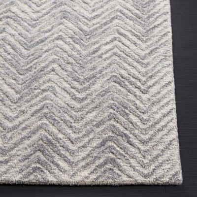 Silver Hand-Tufted Wool Rectangular 4' x 6' Area Rug