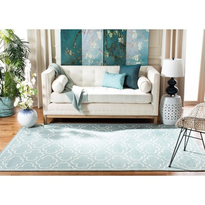 Handmade Blue/Ivory Wool Flat Woven Square Rug, 5' x 8'