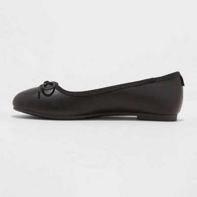 Black Ballet Shoes :
