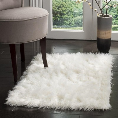 Luxurious Ivory Cotton and Faux Fur Sheepskin Area Rug 24"x36"