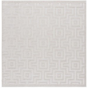Stella STA138 Power Loomed Indoor/Outdoor Rug - Safavieh - 1 of 4