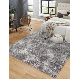 Unique Loom Sofia Grand Floral Indoor Woven Area Rug - 1 of 4