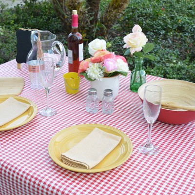 Magic Cover Red and White Checkered Vinyl Disposable Tablecloth