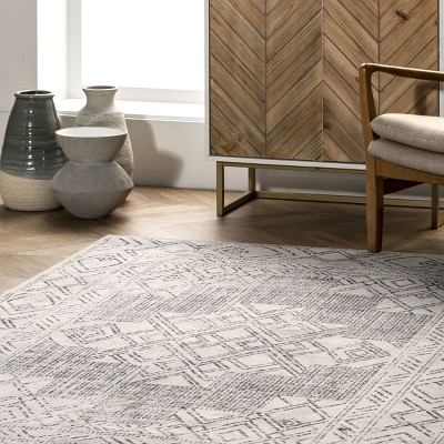 Easy-Care Geometric Medallion 9' x 12' Gray Synthetic Area Rug