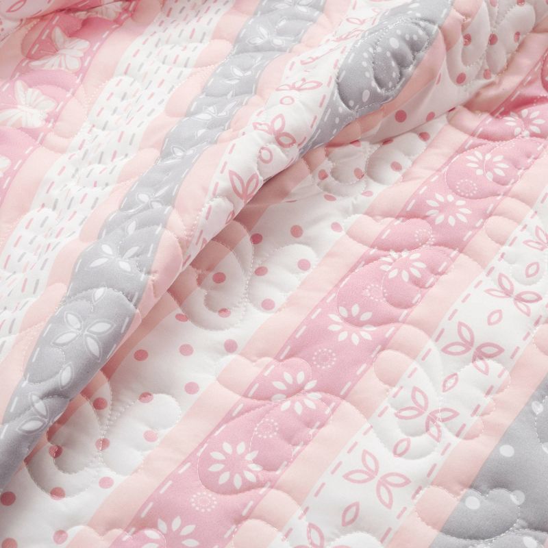 Cottage Core Sara Lily Reversible Quilt Set Pink - Lush Décor, 4 of 10