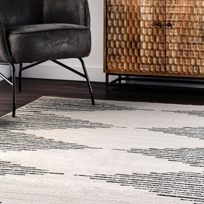 Reversible Gray Synthetic 4' x 6' Rectangular Area Rug