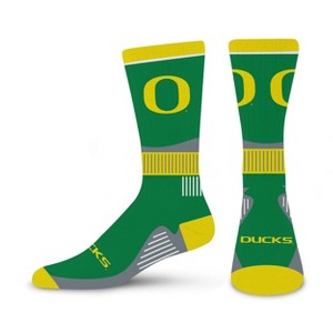 NCAA Oregon Ducks Large Crew Socks: Cushioned Heel & Toe, Knit Midweight Fabric - 1 of 3