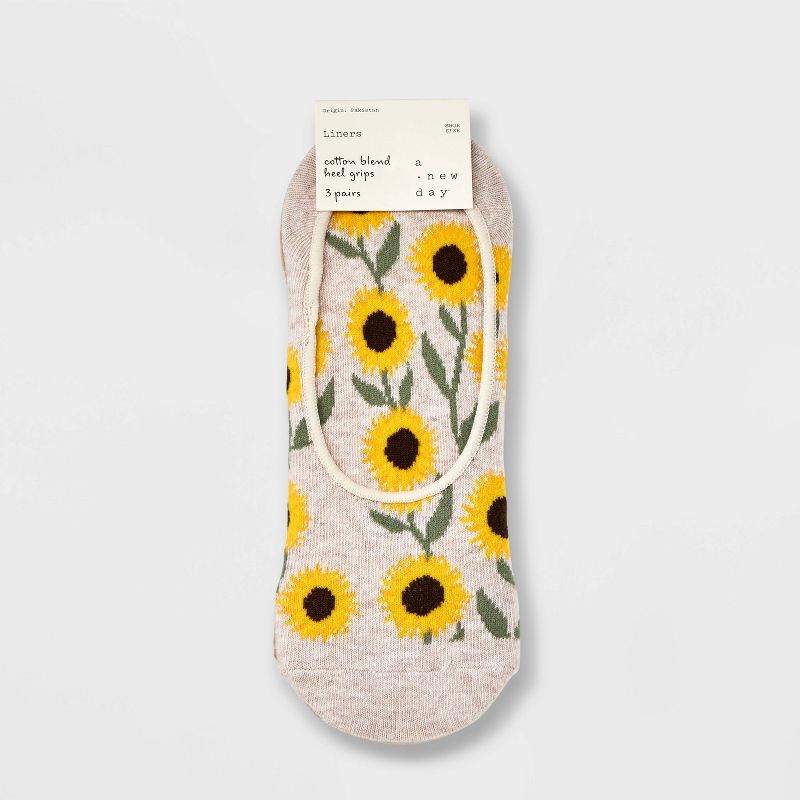 Women&#39;s Floral Print Liner Socks 3pk - A New Day&#8482; Ivory 4-10, 3 of 5