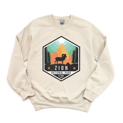 Simply Sage Market Women's Graphic Sweatshirt Zion National Park Badge