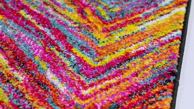 Aruba Multicolor Chevron 4' x 6' Synthetic Area Rug