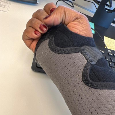 Futuro Comfort Stabilizing Wrist Brace – Lifeline Corporation
