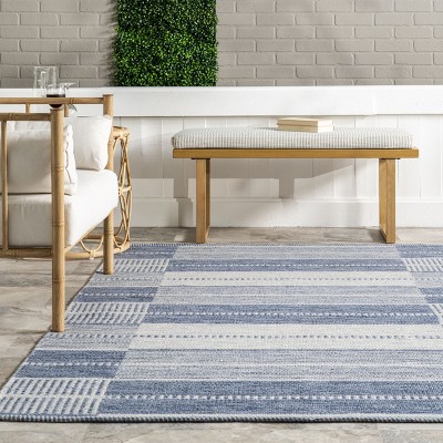 Blue and White Striped Synthetic Indoor/Outdoor Rug, 5' x 8'