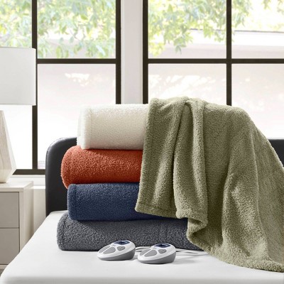 Queen Sage Fleece Faux Fur Heated Blanket