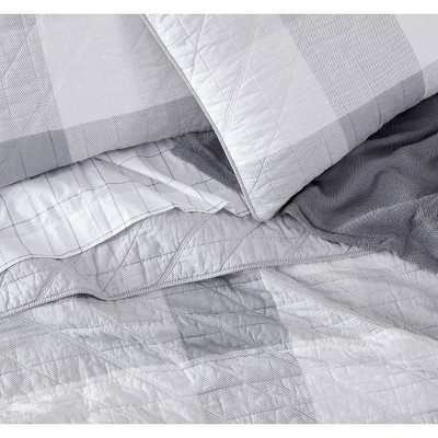 Gray and White Cotton King Reversible Quilt Set