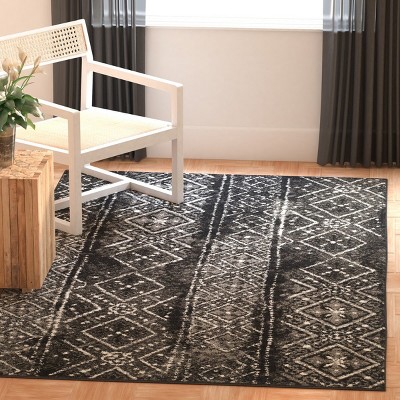 Black and Silver Geometric Low Pile Area Rug, 3' x 5'