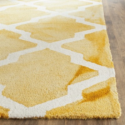Artisan Gold & Ivory Hand-Tufted Wool Accent Rug - 2' x 3'