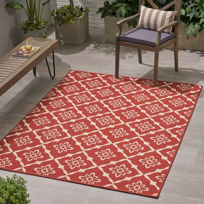 Gulches Royal Red Outdoor Area Rug - Durable Polypropylene, 84" x 63" - Perfect for Sophisticated Outdoor Spaces