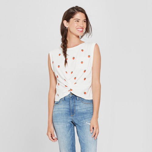 Women's Fray Hem Short