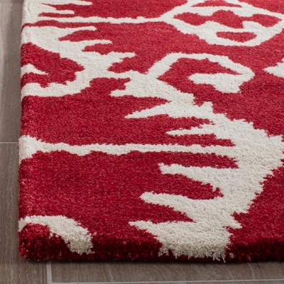 Wyndham Red and Ivory Hand-Tufted Wool Area Rug 5' x 8'