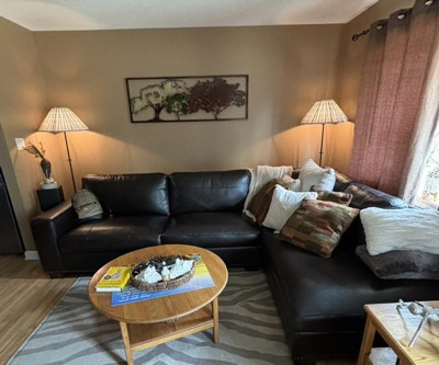 Guest review image 2 of 3, zoom in