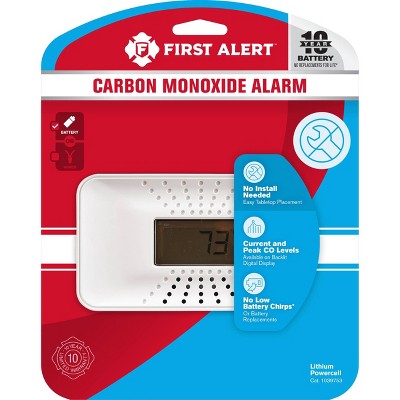 First Alert CO710 Carbon Monoxide Detector with Digital Temperature Display