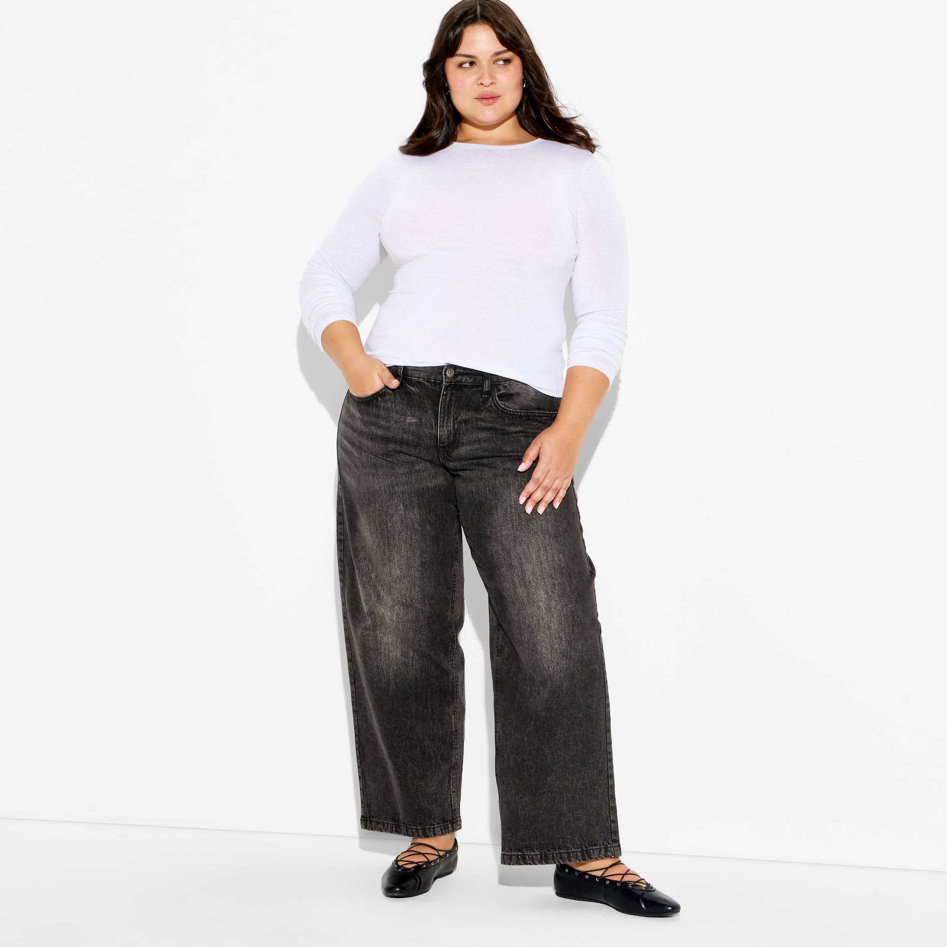 Women's Low-Rise Straight Curvy Fit Jeans - Wild Fable™