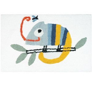 HomeRoots 32" White And Yellow Cotton Chameleon Youthful Bath Rug - 1 of 4