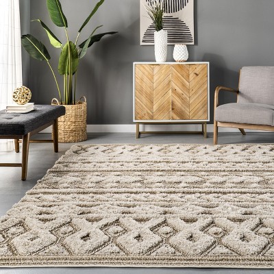 Beige 4' x 6' Rectangular Shag Synthetic Area Rug