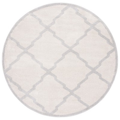 beige/light grey