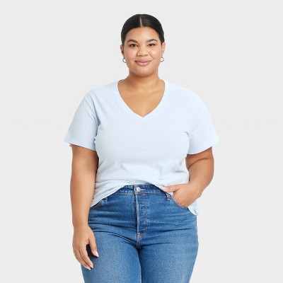 Women's Short Sleeve V-Neck T-Shirt - Universal Thread™