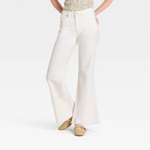 Women's Low-Rise Relaxed Denim Flare Jeans - Universal Thread