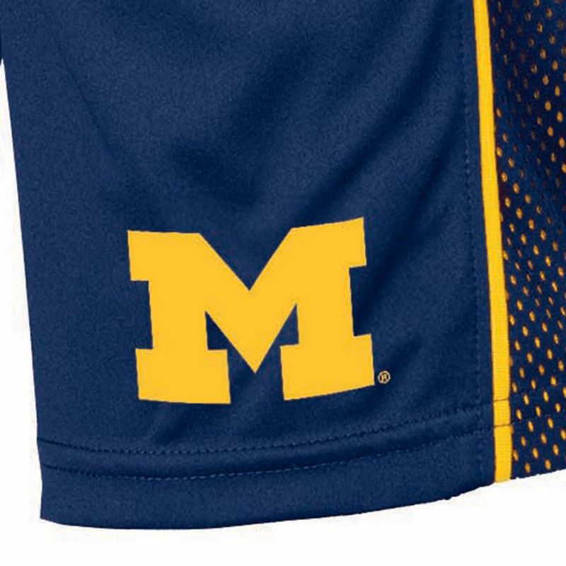 NCAA Michigan Wolverines Boys&#39; Basketball Shorts, 3 of 4
