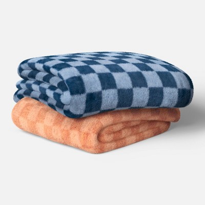 Checkerboard Printed Plush Throw Blanket - Room Essentials™