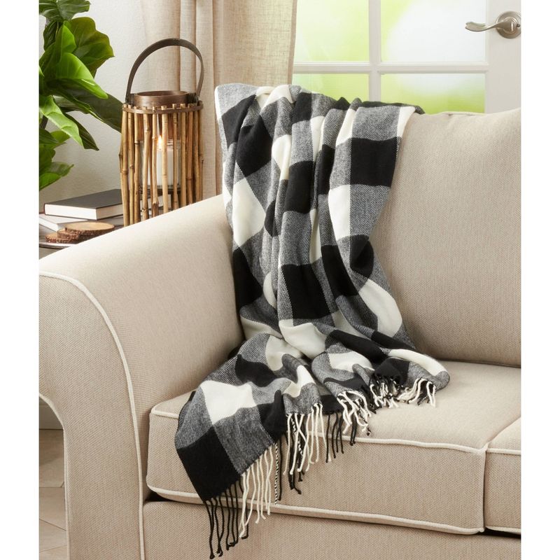 Buffalo Plaid Check Pattern with Tassel Trim Throw Blanket - Saro Lifestyle, 5 of 6
