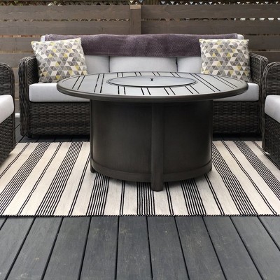 Coastal Stripe Eco-Friendly Synthetic 4' x 6' Area Rug