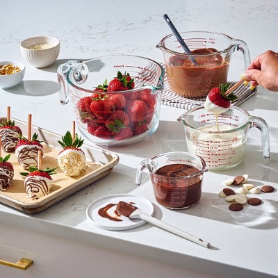 Set of 4 Clear Glass Measuring Cups with Red Markings