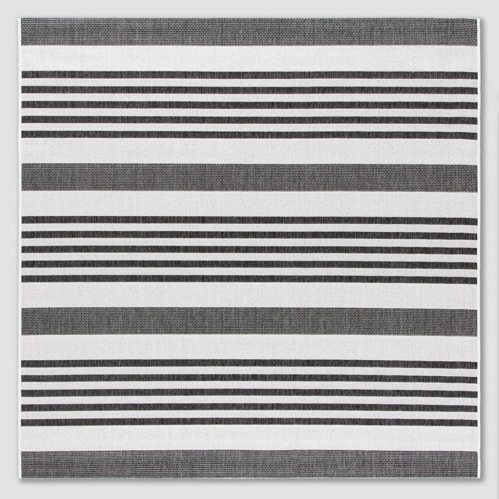 6'7inX6'7in Square Gaylene Outdoor Rug Light Gray/Charcoal - Safavieh