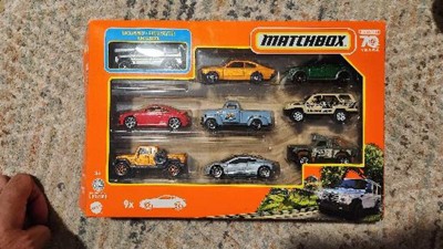 Matchbox Cars Assortment, 50 Pack Construction Or Garbage Trucks, Rescue  Vehicles Or Airplanes In 1:64 Scale : Target